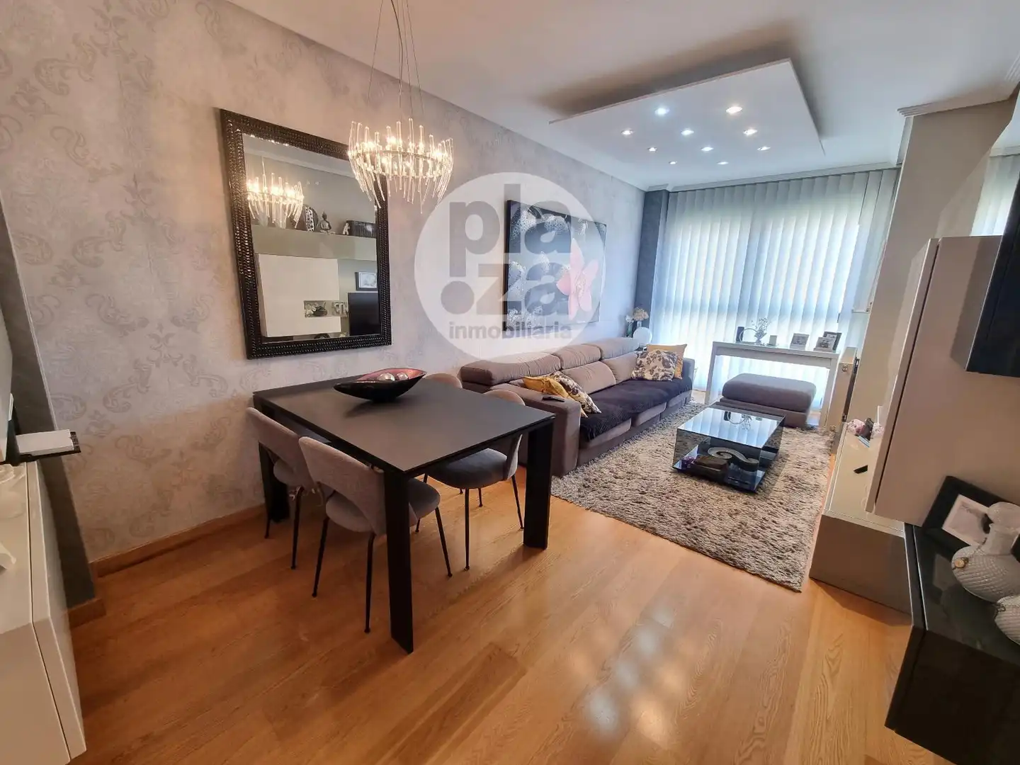 Living room of Flat for sale in Burgos  with Heating, Terrace and Storage room