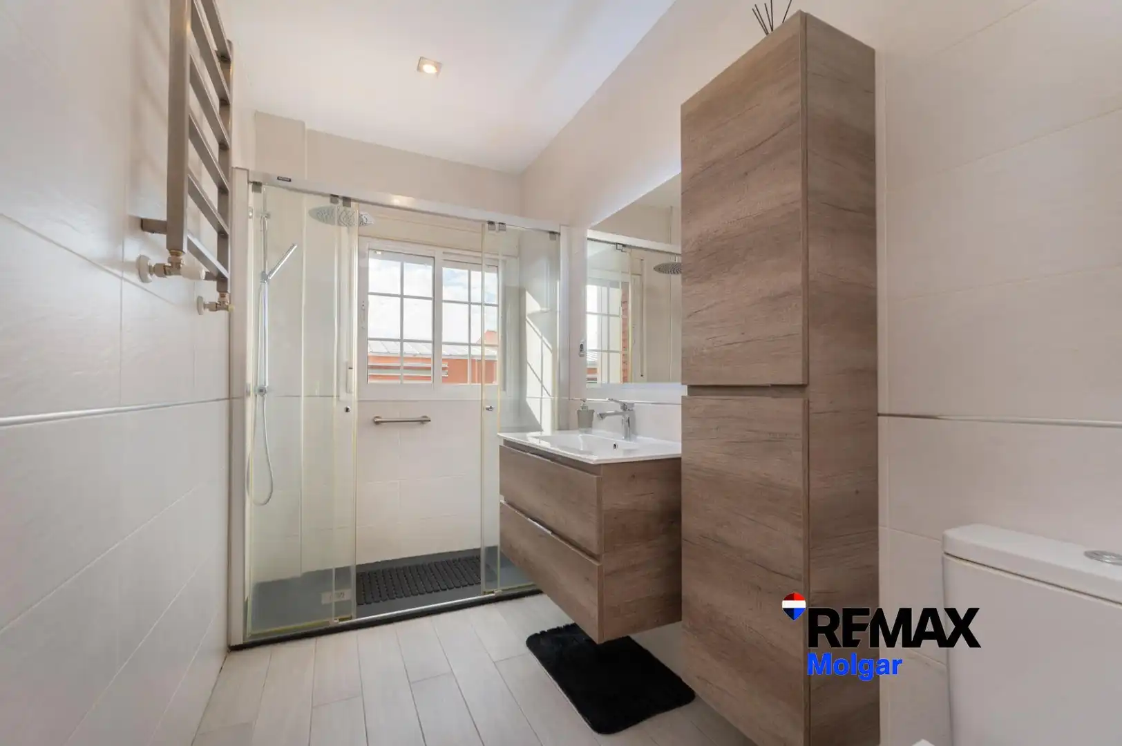 Bathroom of Flat for sale in Madrid  with Air Conditioner, Heating and Furnished