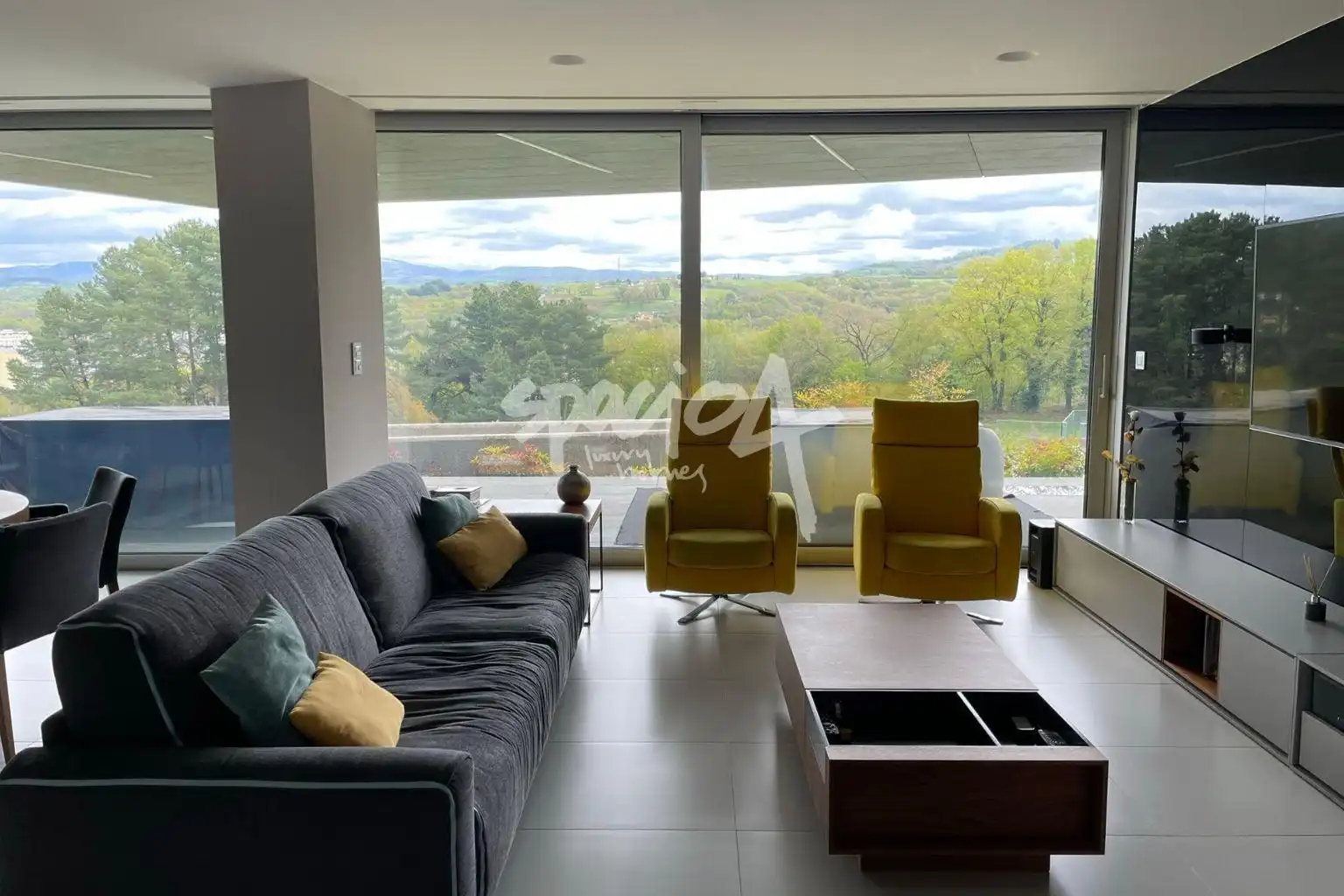 Sala de estar de Casa o chalet en venta en Sarria con Aire acondicionado, Jardín privado y Terraza