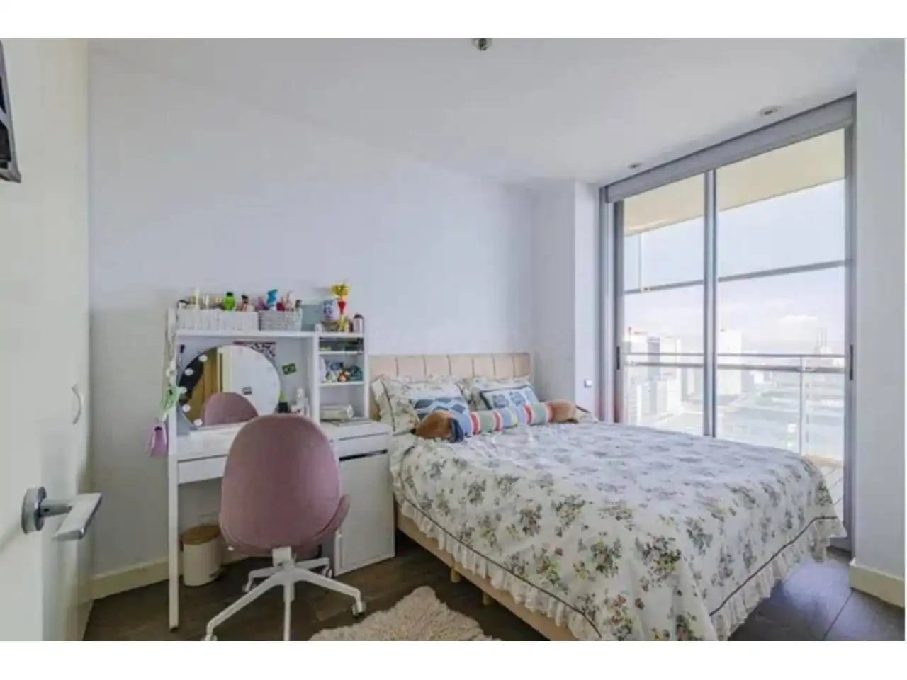 Dormitori de Apartament en venda en Barcelona amb Aire condicionat, Traster i Balcó