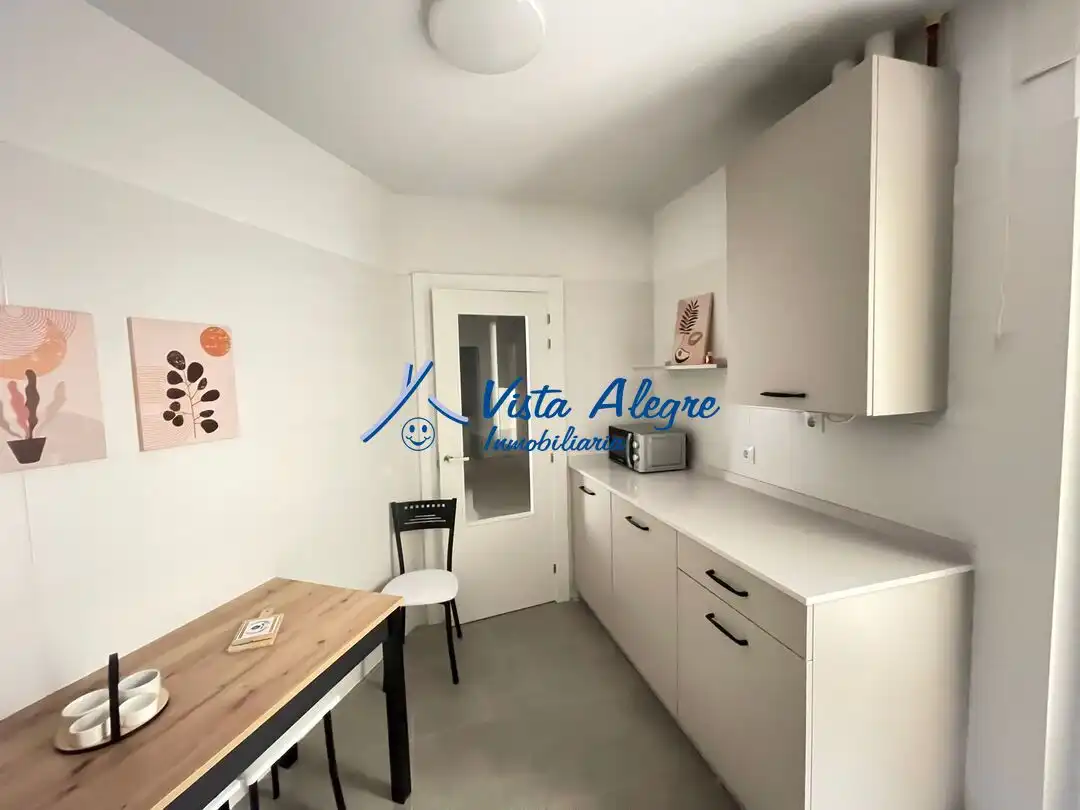 Piso en venta en Calle Lucrecia Arana, 8, Haro