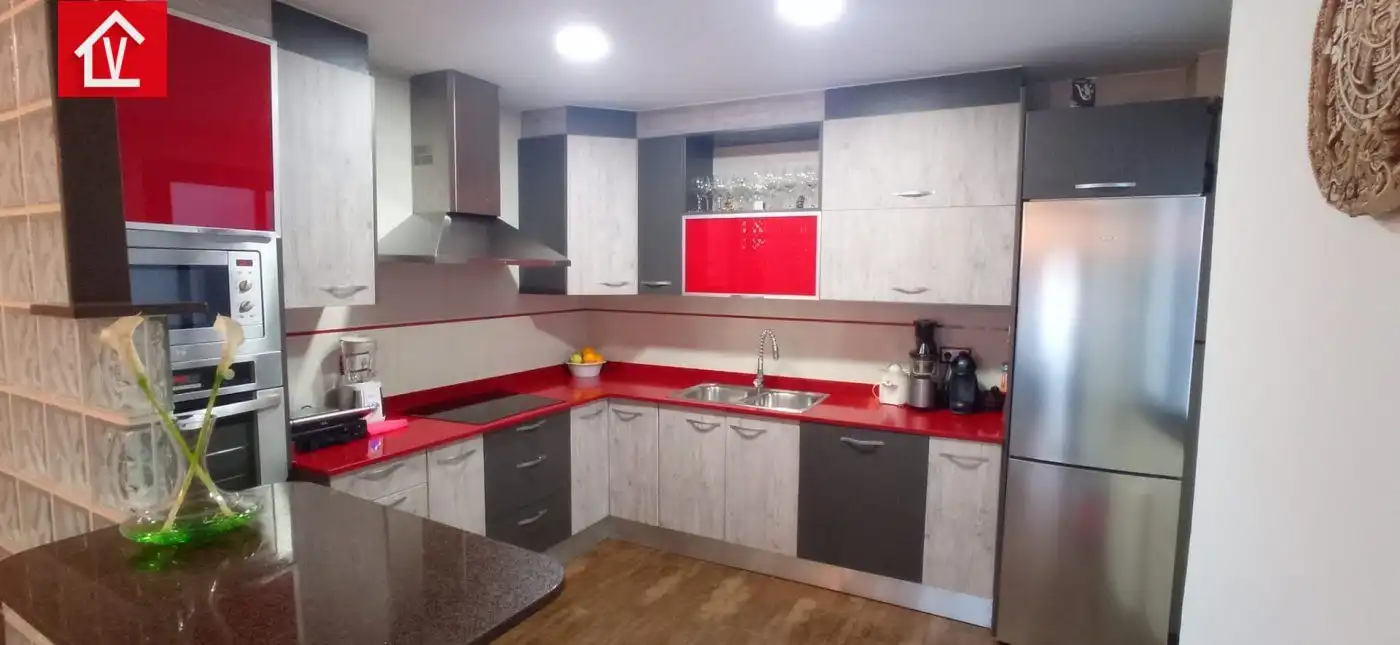 Cocina de Casa o chalet en venta en Barberà del Vallès con Aire acondicionado, Calefacción y Terraza
