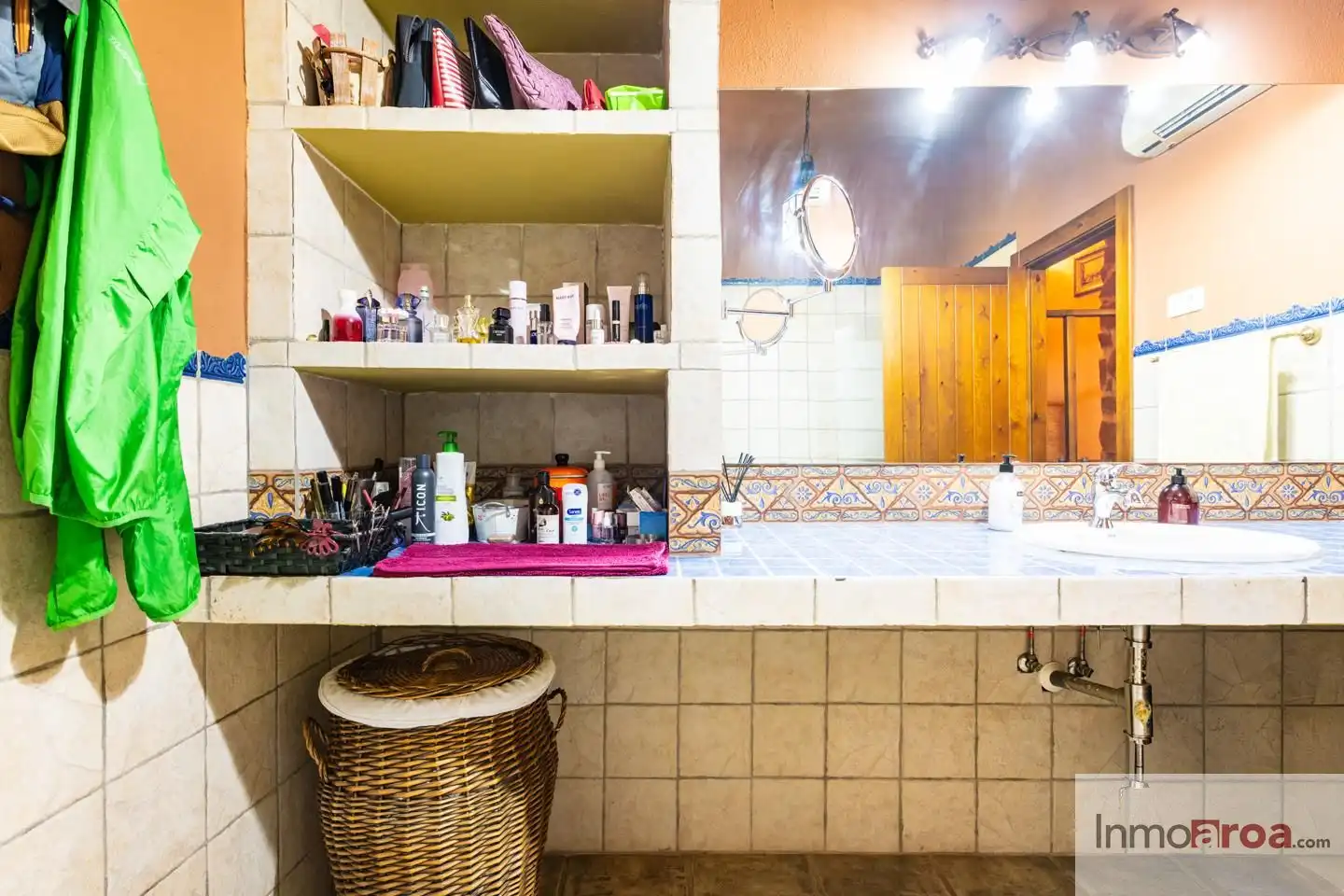 Baño de Finca rústica en venta en L'Alcora con Aire acondicionado, Terraza y Piscina