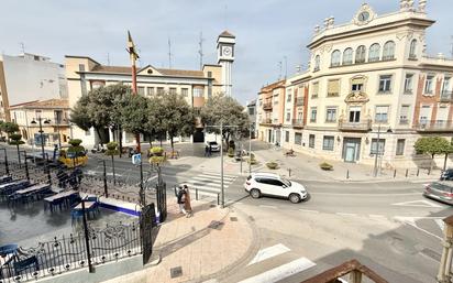 Exterior view of Flat for sale in Quart de Poblet  with Terrace and Balcony