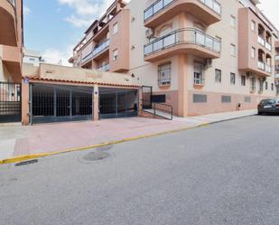 Vista exterior de Apartament en venda en Atarfe amb Aire condicionat, Terrassa i Balcó