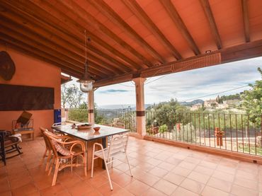 Casa rústica amb piscina en venda a Puigpunyent