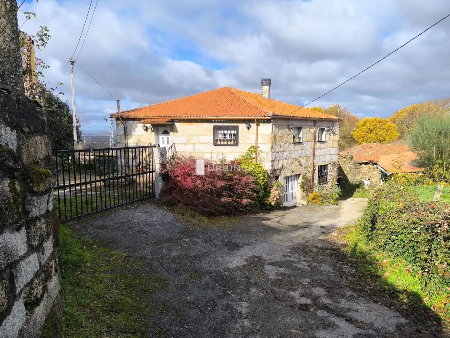 Casa amb jardí en venda a Montederramo