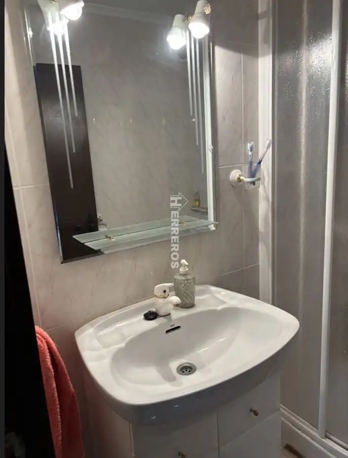 Baño de Apartamento en venta en Lanciego / Lantziego con Calefacción, Terraza y Amueblado