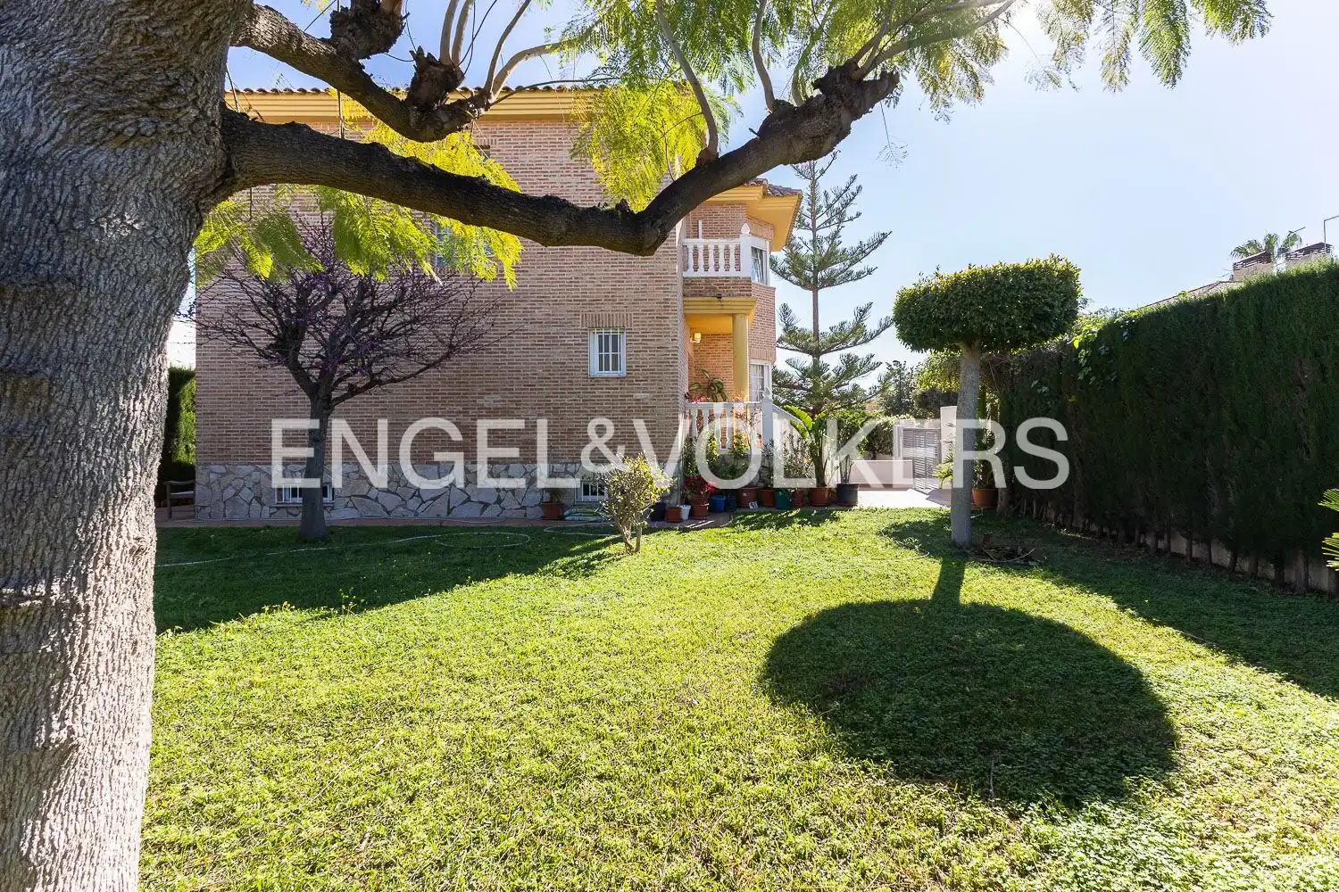 Exterior view of Houses for sale in Torrent  with Air Conditioner, Heating and Private garden