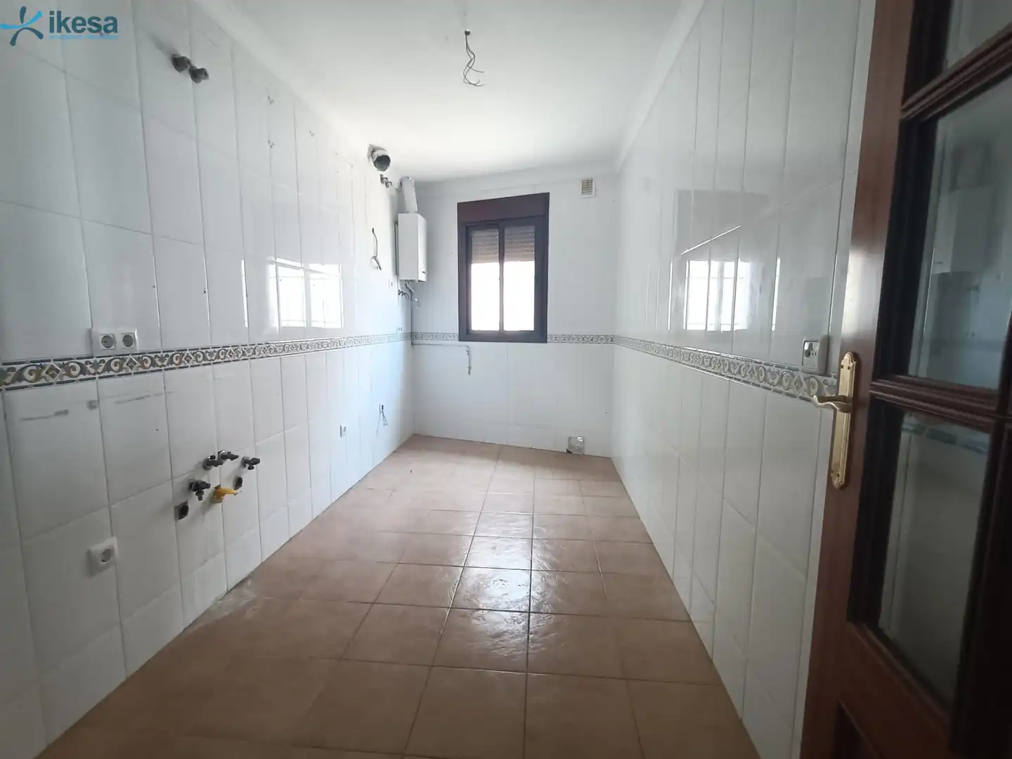 Piso en venta en Calle MESONES, Baena