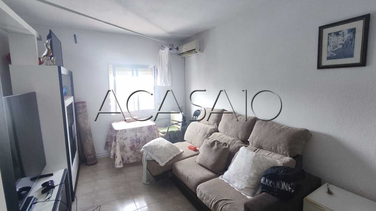 Living room of Flat for sale in Illescas  with Air Conditioner and Furnished