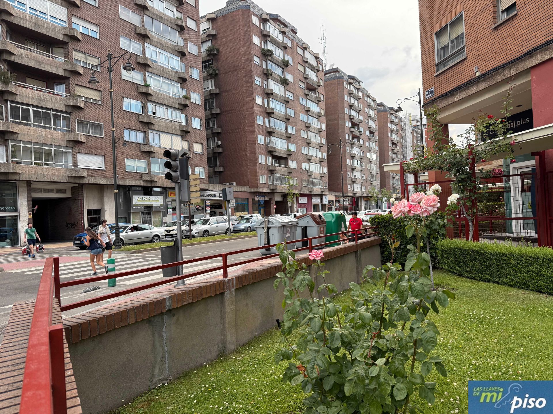 Exterior view of Flat for sale in Valladolid Capital  with Heating, Parquet flooring and Terrace