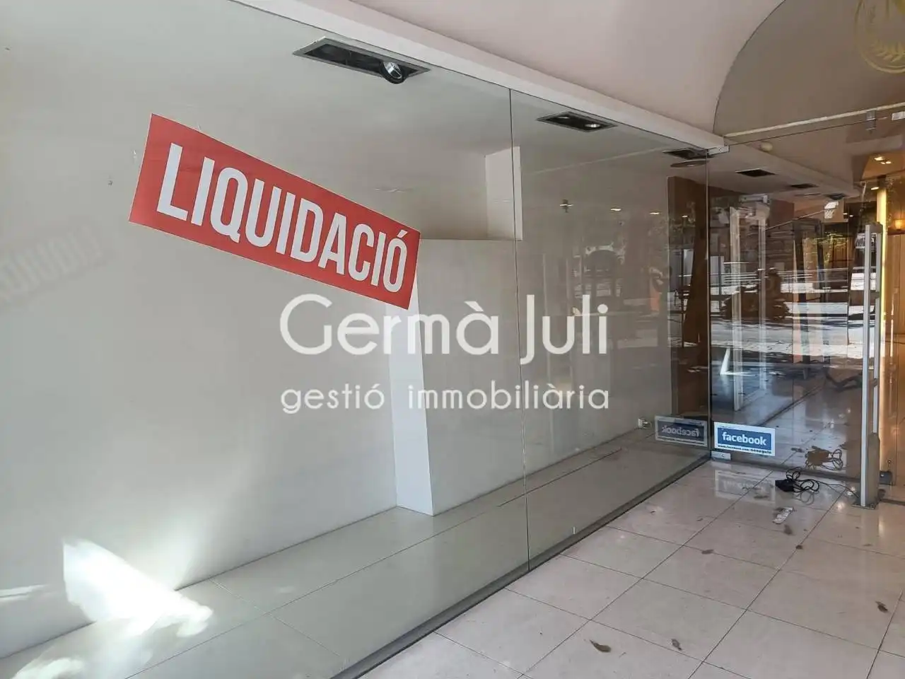 Local de alquiler en Badalona con Aire acondicionado