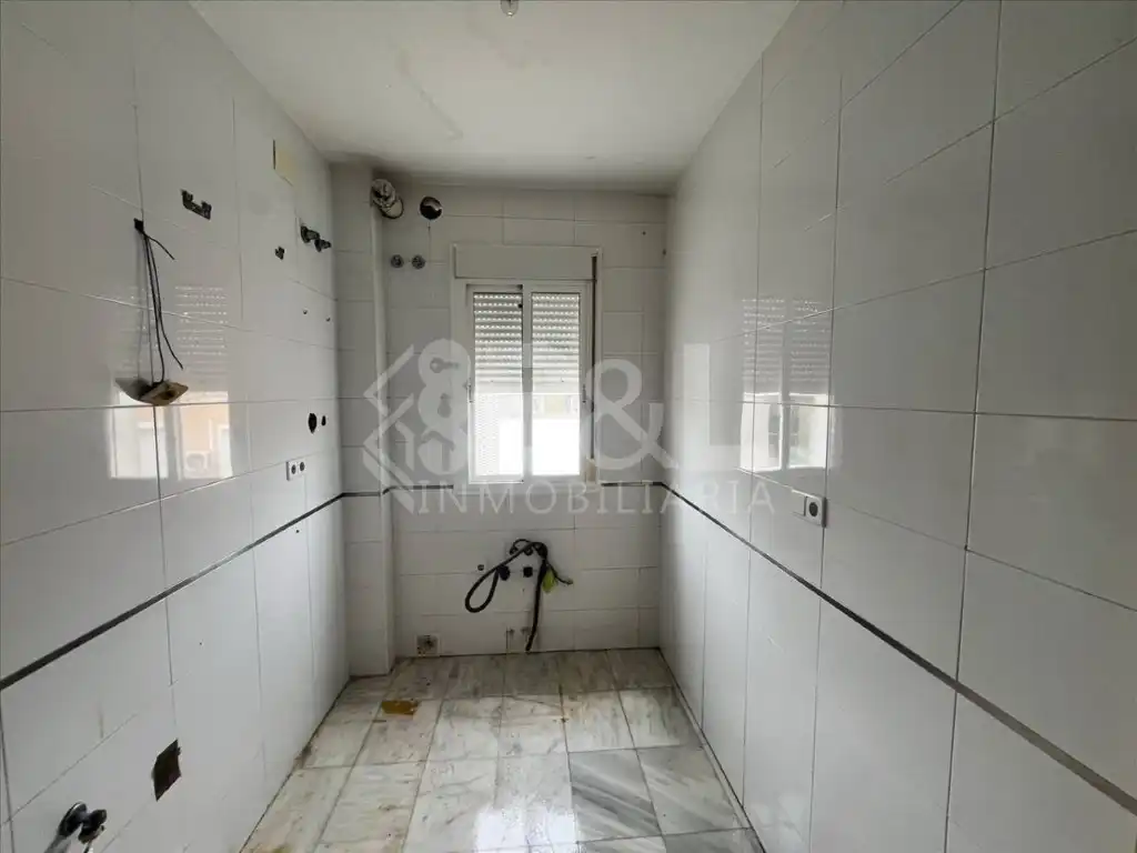 Bathroom of Flat for sale in Rociana del Condado