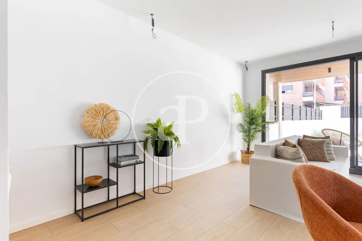 Wohnzimmer von Wohnung zum Verkauf in Sant Cugat del Vallès mit Klimaanlage, Heizung und Privatgarten
