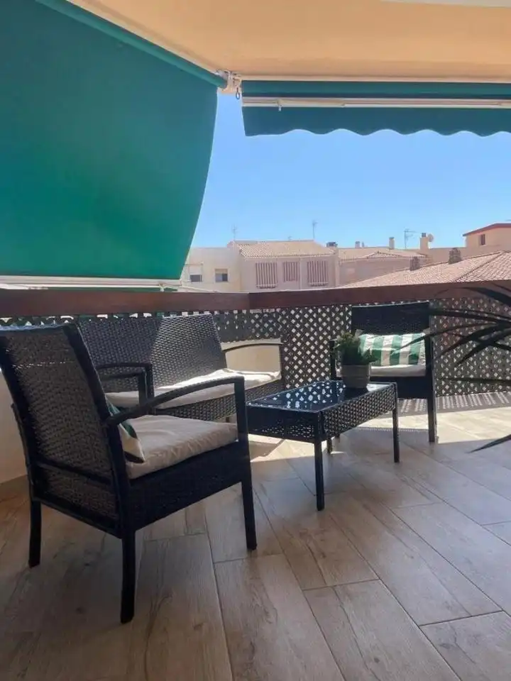 Terraza de Piso de alquiler en Rincón de la Victoria con Aire acondicionado y Terraza