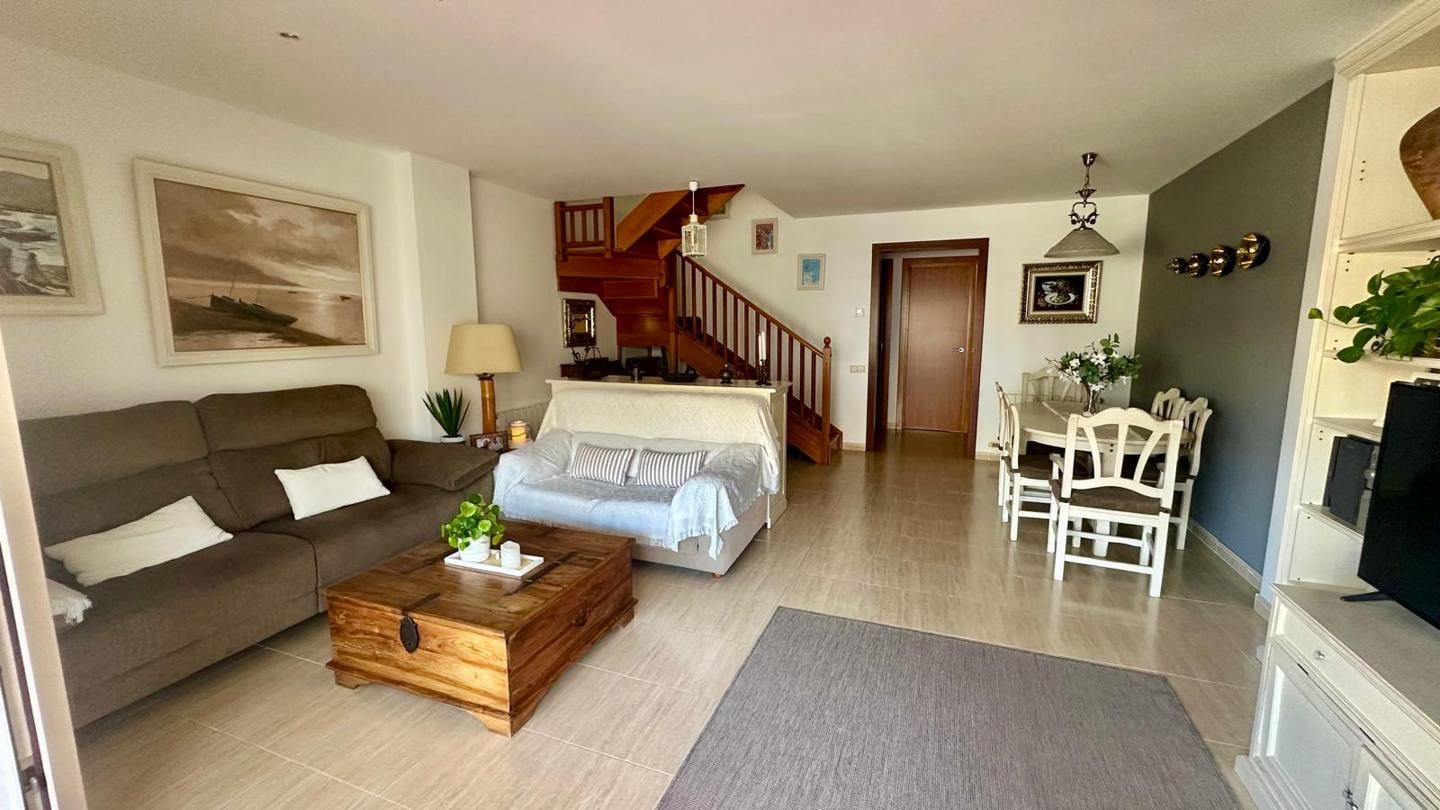 Sala d'estar de Dúplex en venda en Sitges amb Terrassa, Piscina i Balcó