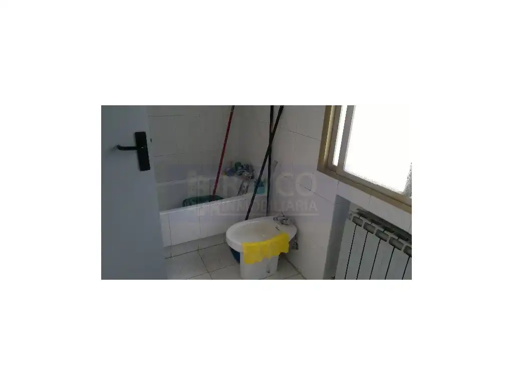 Badezimmer von Geschaftsraum zum Verkauf in Baños de Río Tobía