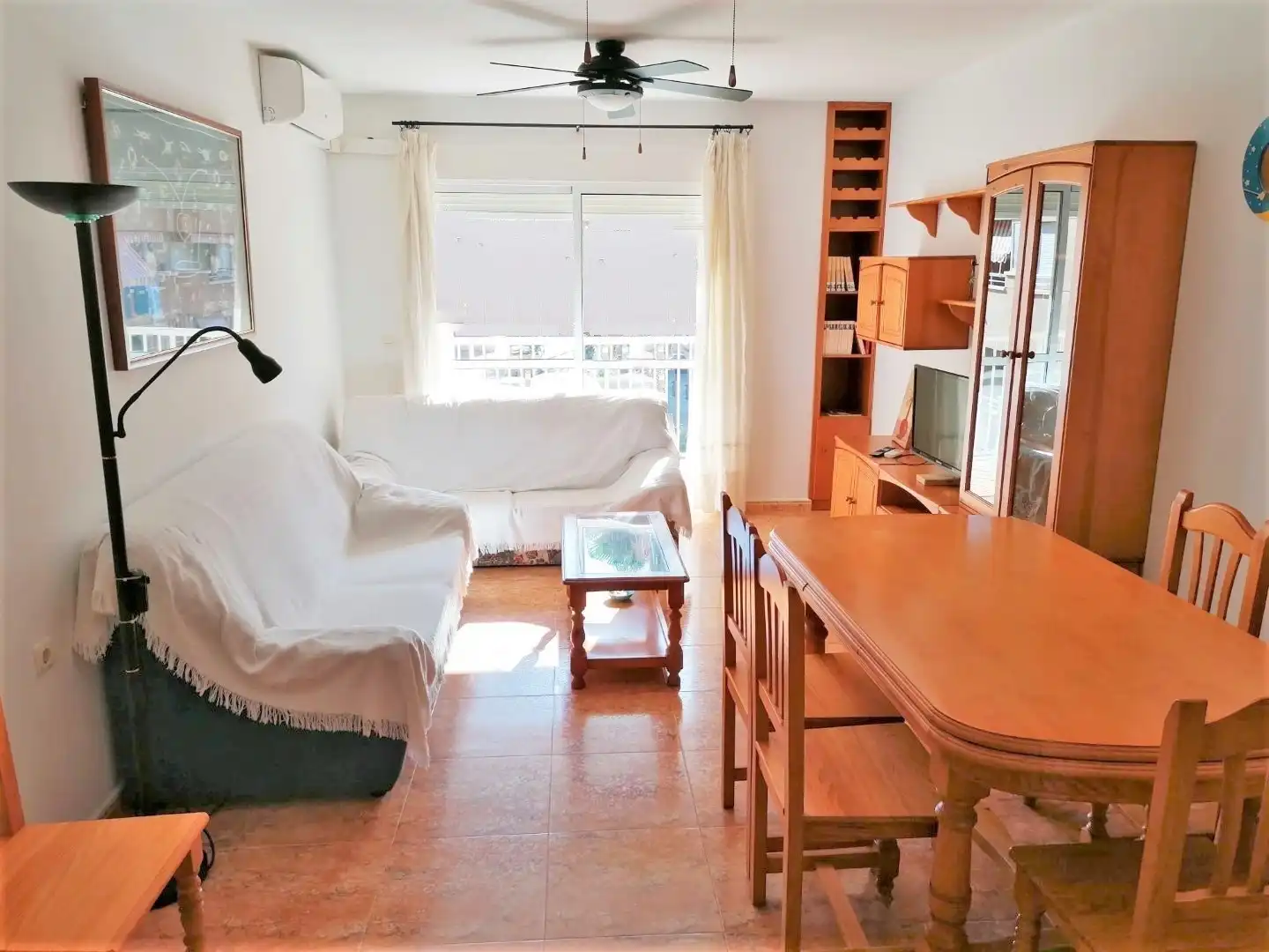 Sala de estar de Piso en venta en Águilas con Aire acondicionado, Calefacción y Amueblado