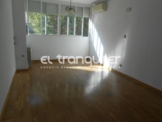 Flat to rent in Calle Villajimena, Ambroz