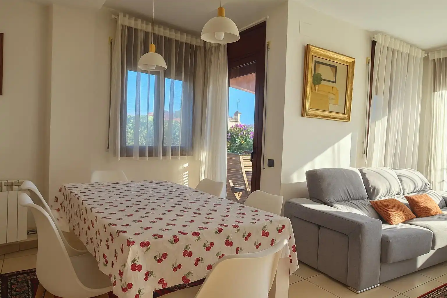 Comedor de Casa adosada en venta en Lliçà de Vall con Aire acondicionado, Calefacción y Jardín privado