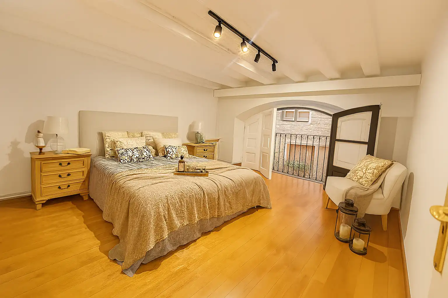 Schlafzimmer von Wohnung zum Verkauf in Barcelona mit Heizung, Parkett und Möbliert