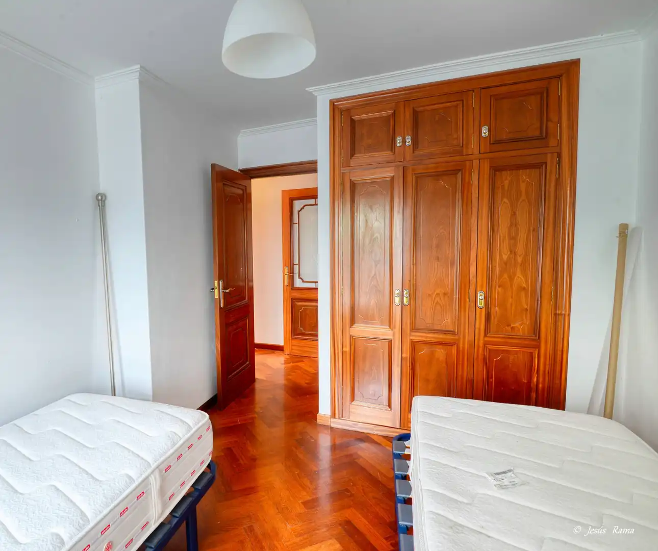 Habitación de Casa o chalet en venta en Oleiros con Calefacción, Jardín privado y Parquet