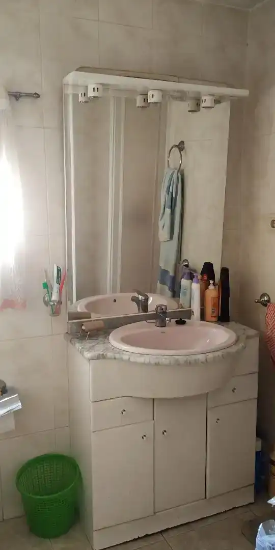 Baño de Casa adosada en venta en Guadix con Trastero, Amueblado y Lavadora