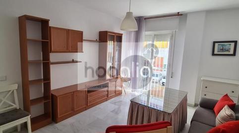 Foto 3 de Piso de alquiler en Doctor Barraquer - G. Renfe - Policlínico,  Sevilla Capital