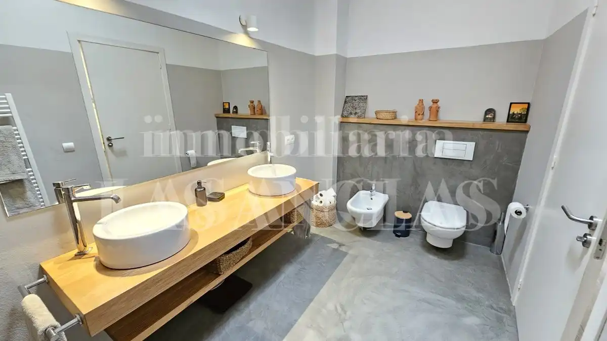 Bany de Finca rústica en venda en Santa Eulària des Riu amb Aire condicionat, Calefacció i Parquet