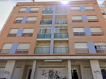 Einzelparkplatz mit Aufzug zum Verkauf in Avenida Ciudad de Almería 123