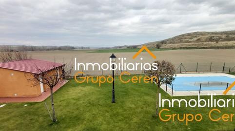 Foto 2 de Casa adosada en venda a Herramélluri, La Rioja