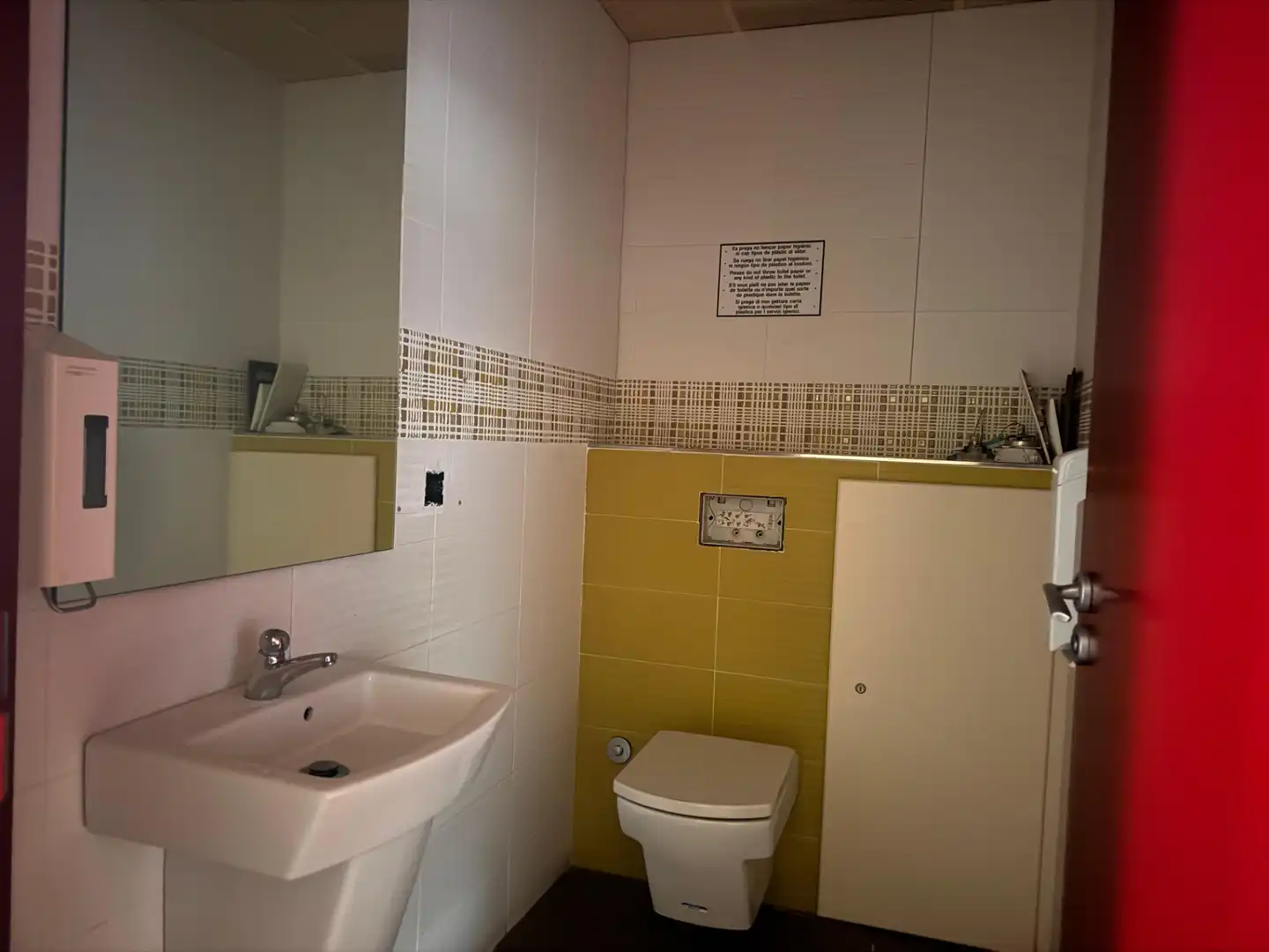 Baño de Local en venta en Palafrugell