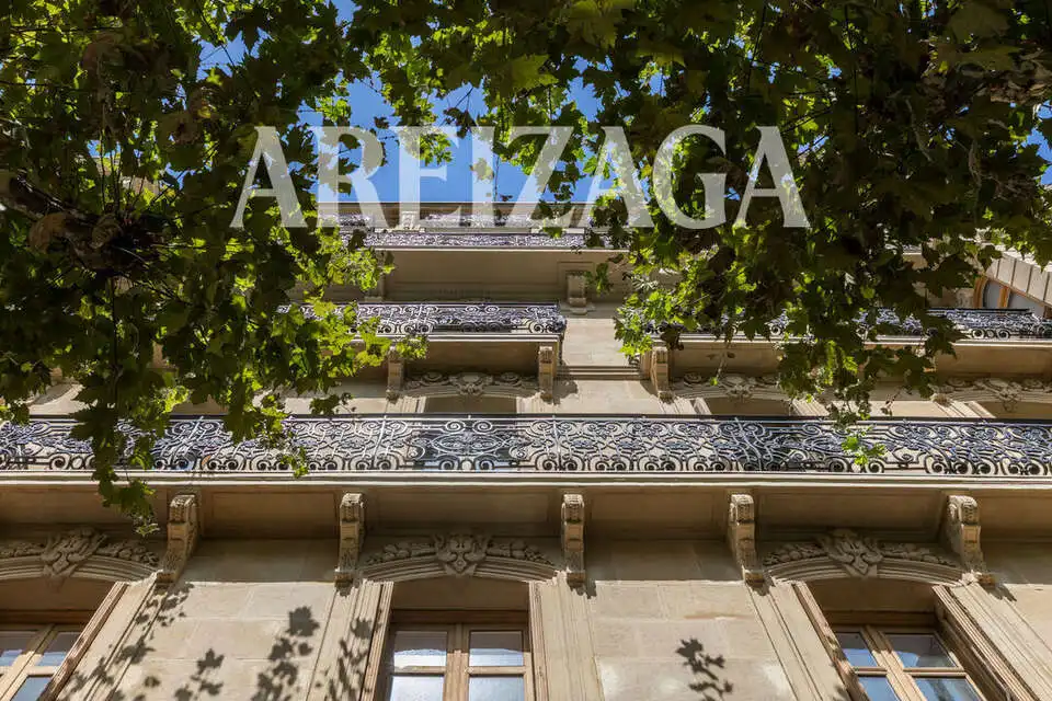 Außenansicht von Büro zur Miete in Donostia - San Sebastián  mit Klimaanlage