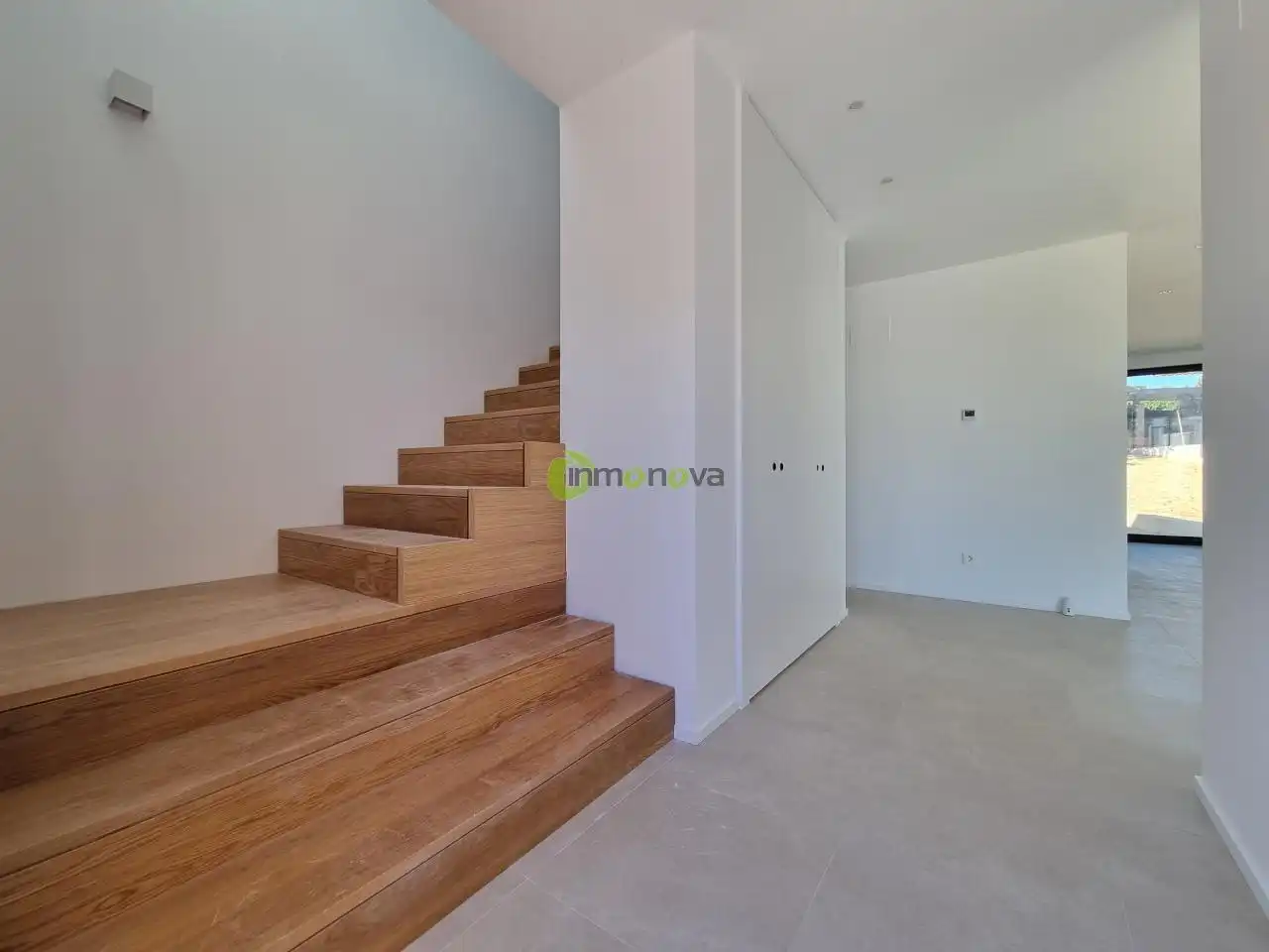 Casa adosada en venta en Nigrán con Calefacción, Jardín privado y Terraza
