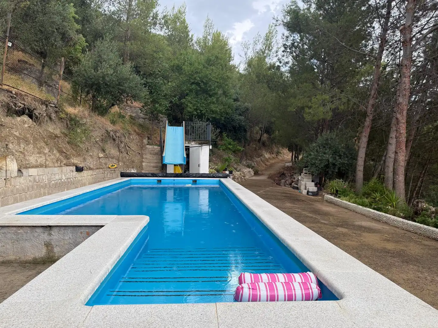 Schwimmbecken von Country house zum Verkauf in Jaén mit Privatgarten, Terrasse und Schwimmbad