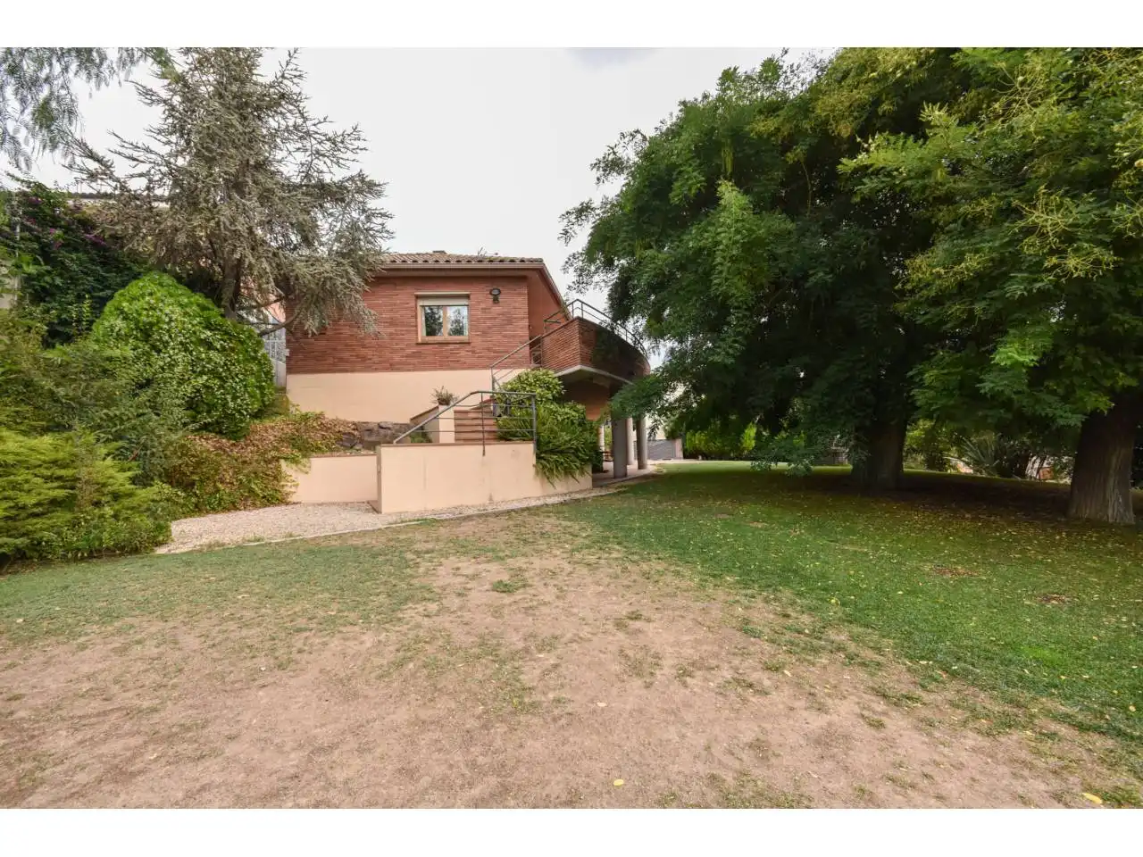 Jardín de Casa o chalet en venta en Granollers con Calefacción, Jardín privado y Parquet