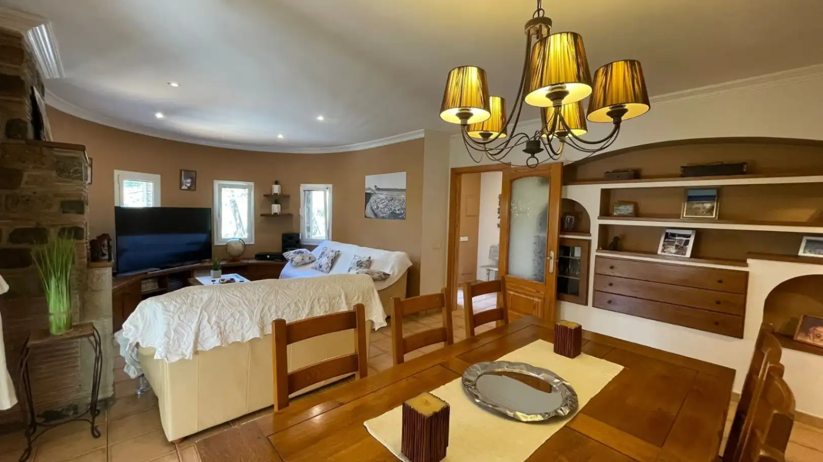 Sala de estar de Casa o chalet en venta en Begur con Aire acondicionado, Calefacción y Jardín privado