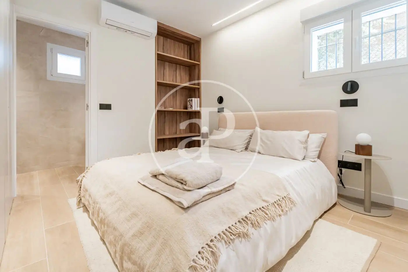 Bedroom of Flat for rent in Madrid  with Air Conditioner, Heating and Furnished