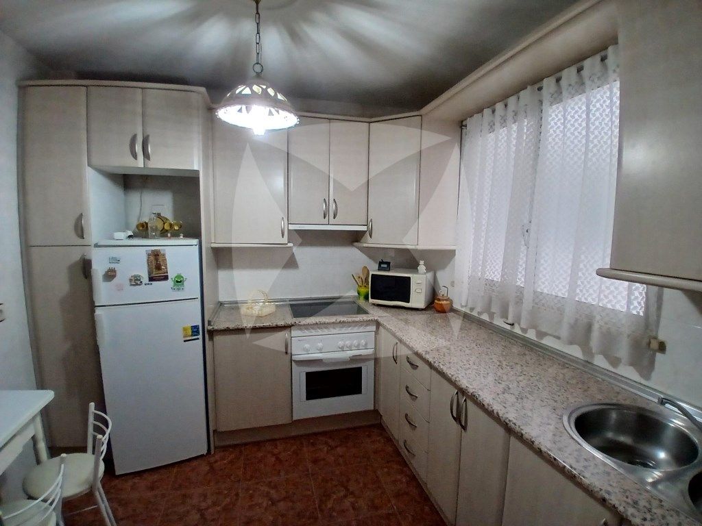Kitchen of Flat for sale in Badajoz Capital  with Air Conditioner, Terrace and Balcony