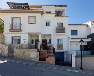 Vista exterior de Casa adosada en venda en Santa Cruz del Comercio amb Jardí privat i Terrassa