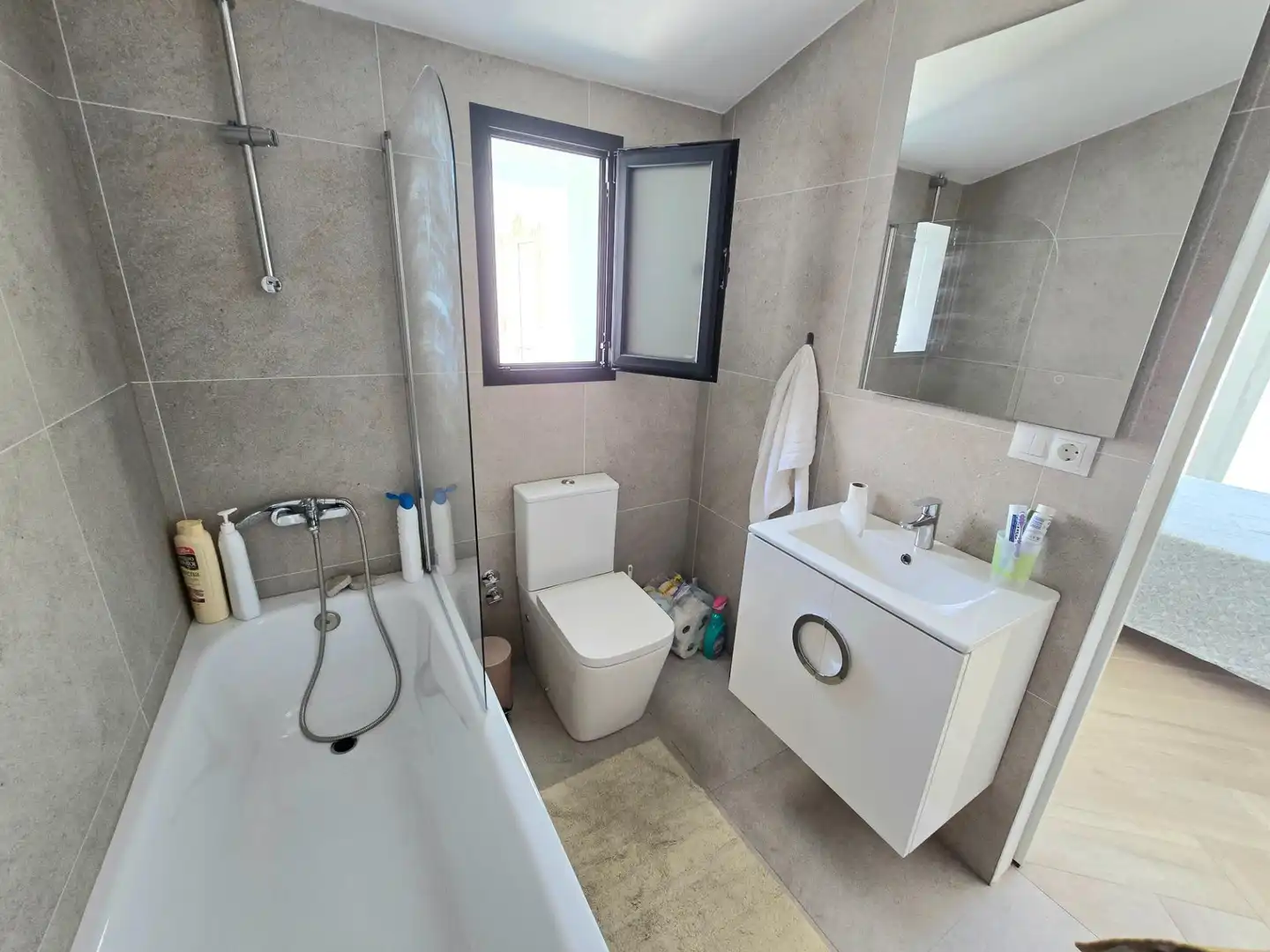 Bany de Casa o xalet en venda en Alhaurín El Grande amb Terrassa i Balcó