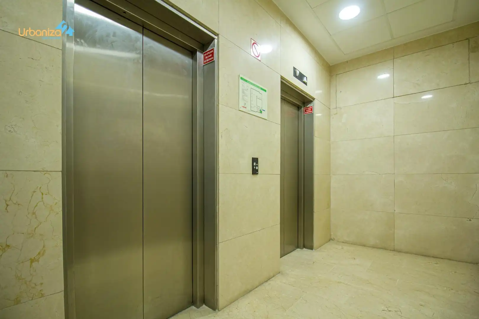 Office space with lift to rent in Avenida del Doctor Juan Pereda Pila, imagen 4