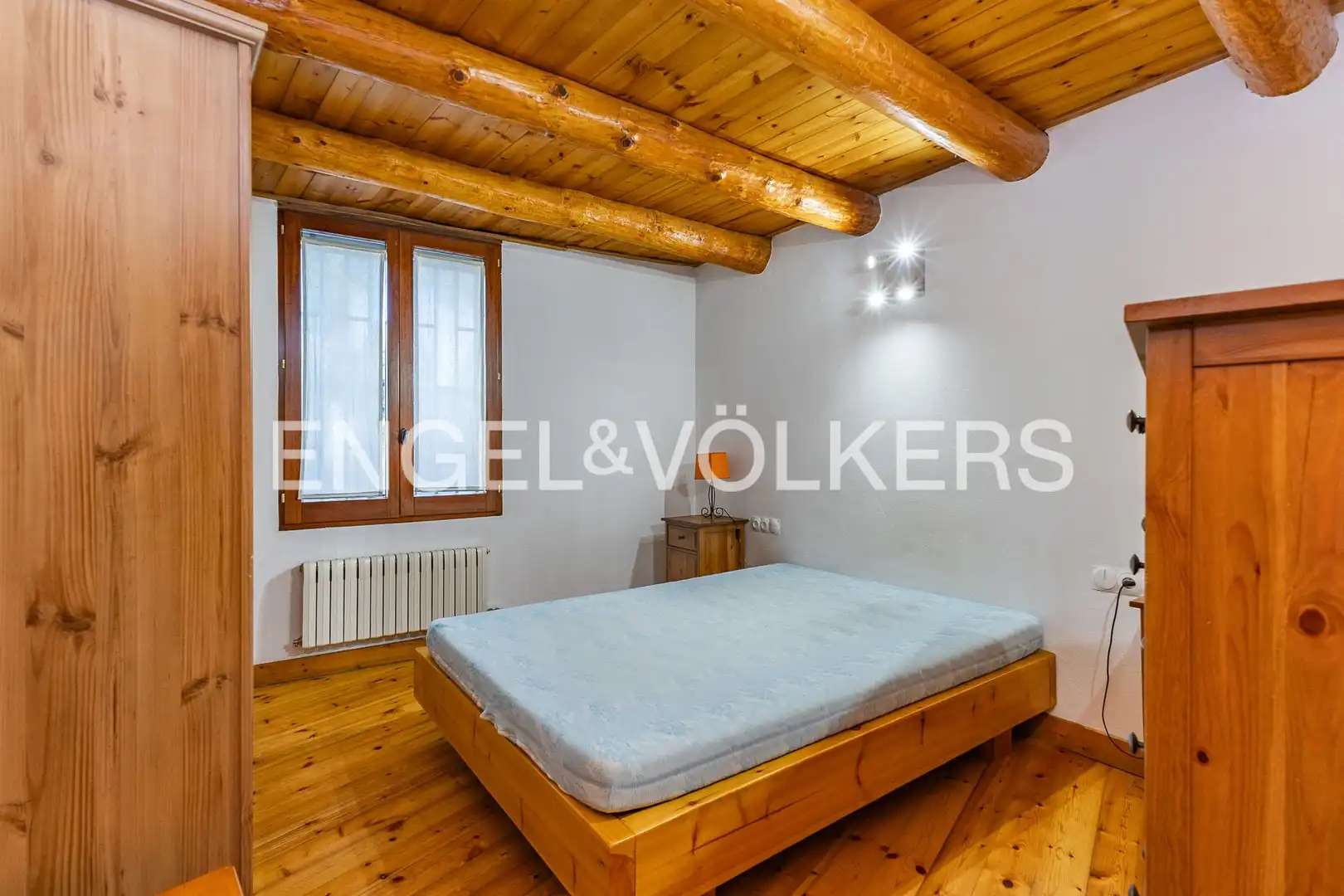 Bedroom of Apartments for sale in Sabadell  with Air Conditioner and Heating