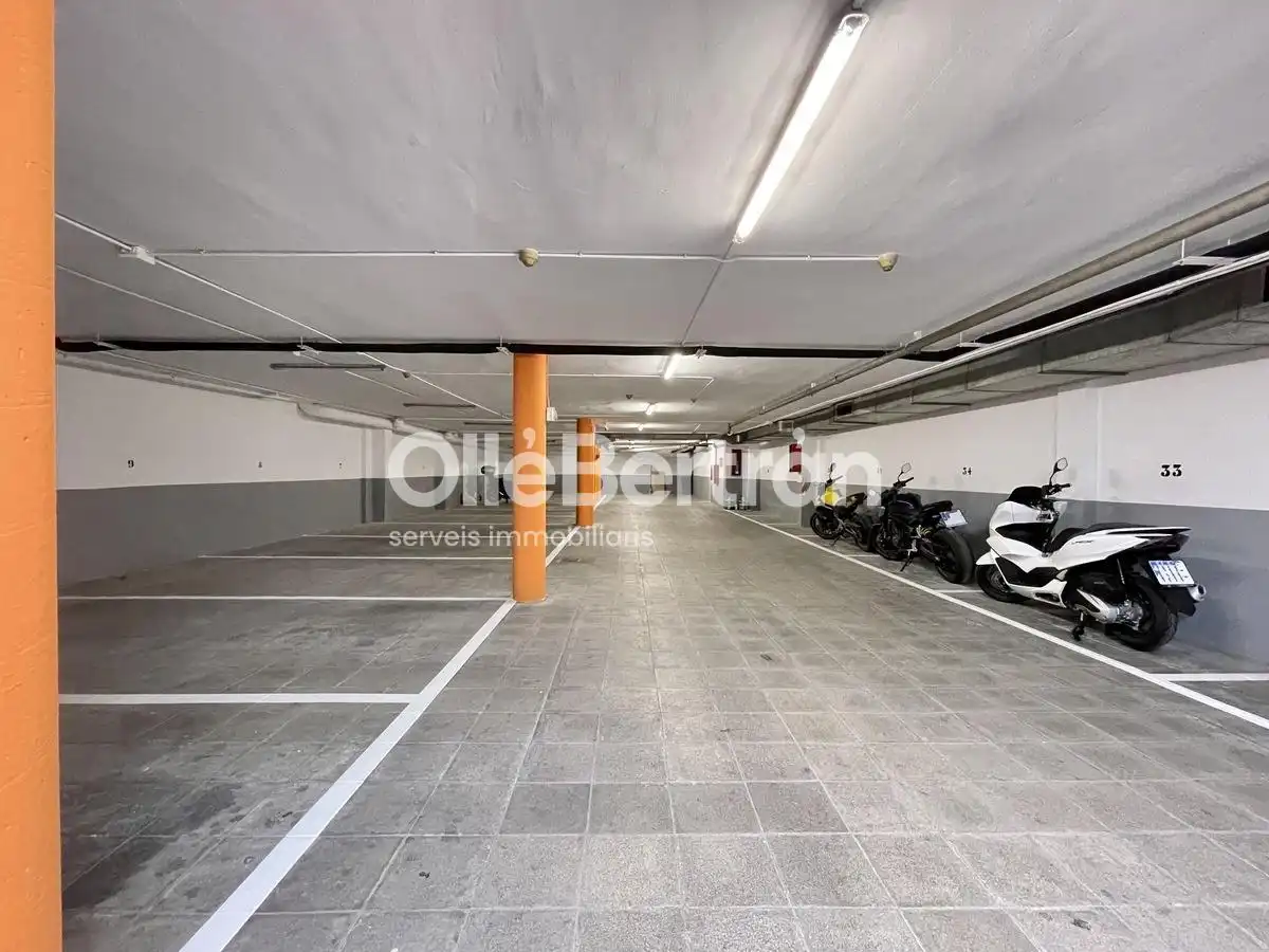 Parkplatz von Garage zur Miete in L'Hospitalet de Llobregat