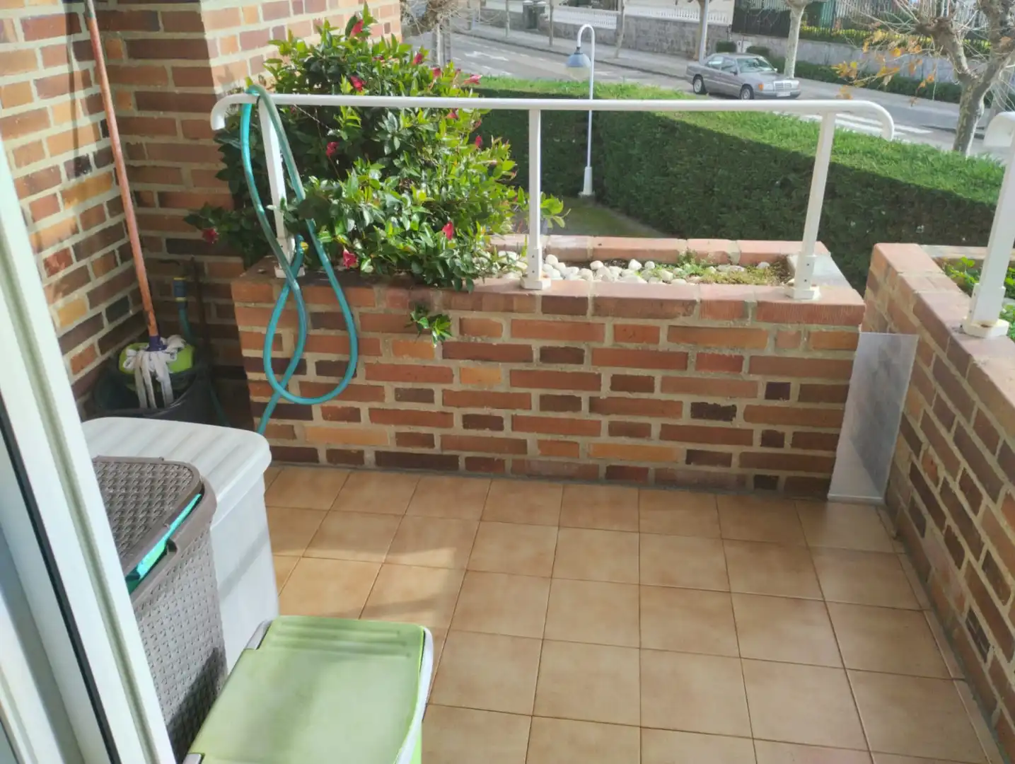 Terraza de Casa adosada en venta en Laredo con Calefacción, Jardín privado y Terraza