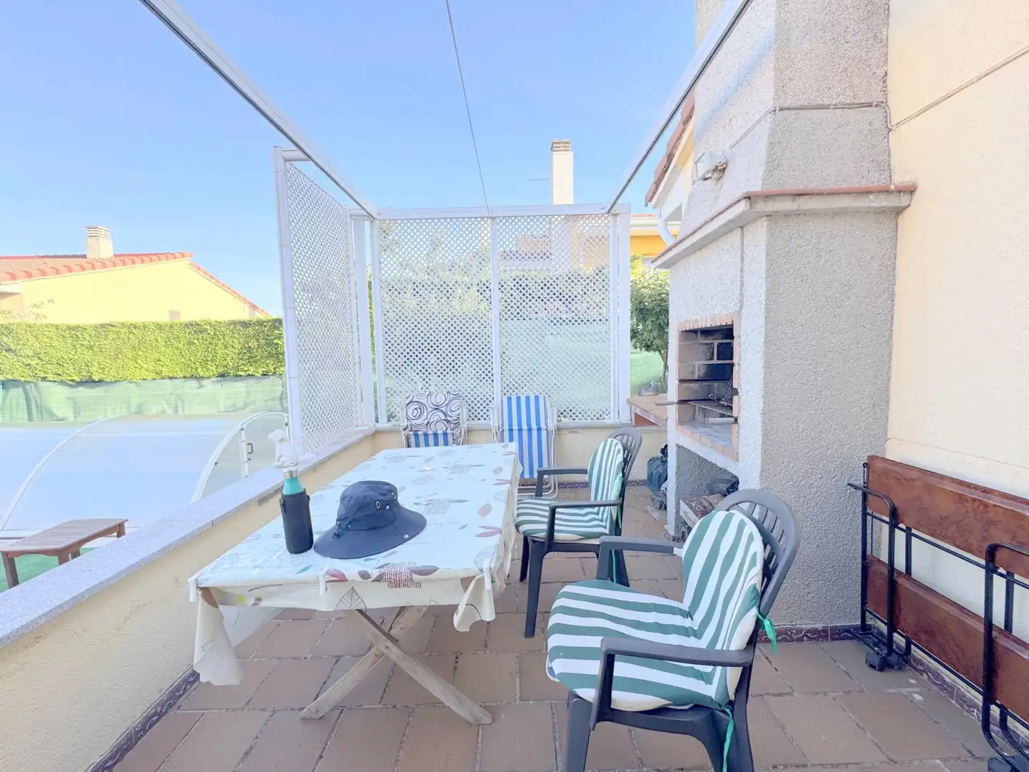 Terraza de Casa o chalet en venta en Herradón de Pinares con Calefacción, Jardín privado y Piscina