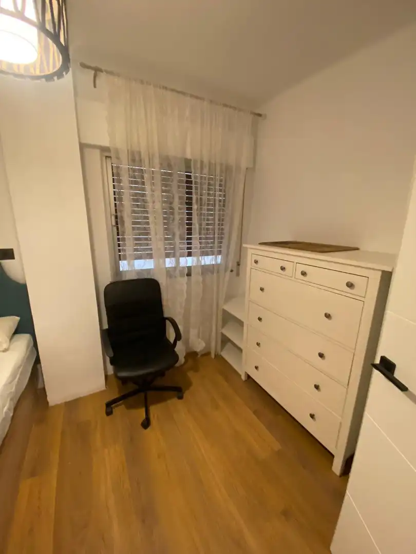 Bedroom of Flat for rent in Málaga  with Air Conditioner, Heating and Furnished