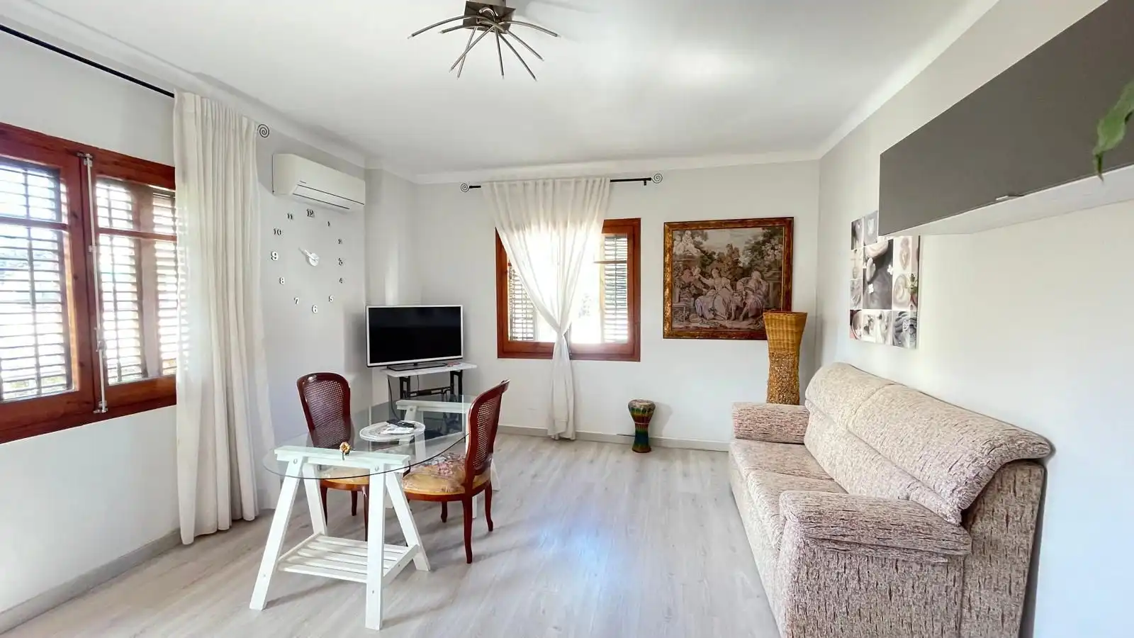 Sala d'estar de Pis en venda en Sant Cebrià de Vallalta amb Aire condicionat i Terrassa