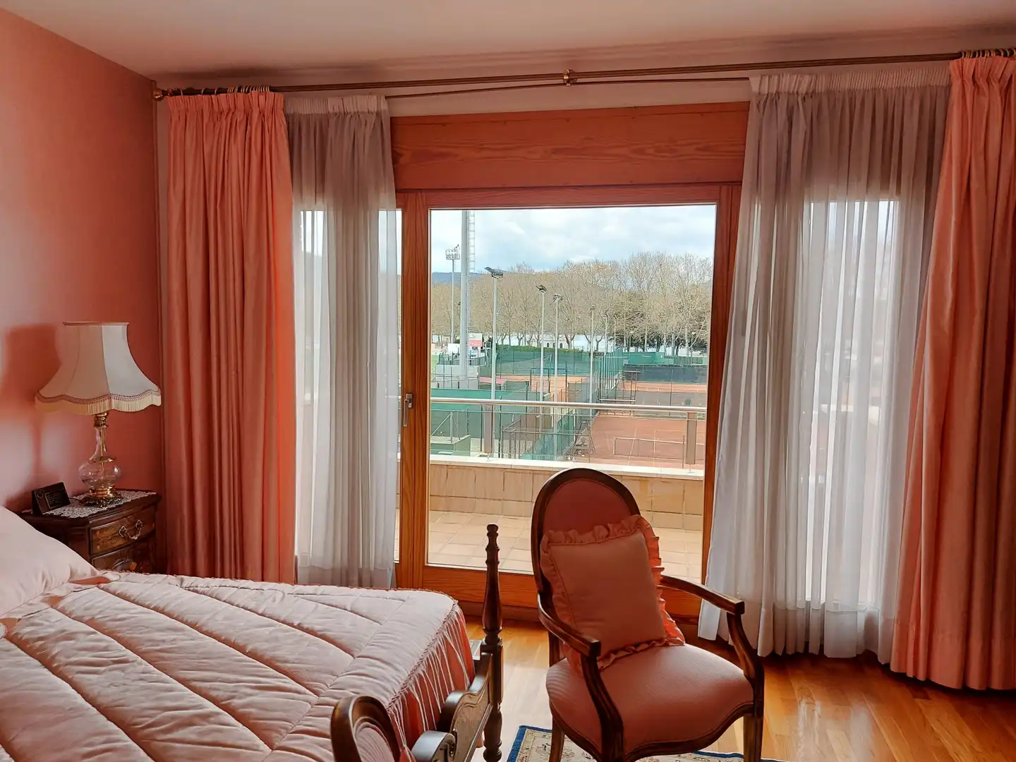Dormitori de Casa o xalet en venda en Banyoles amb Aire condicionat, Calefacció i Terrassa